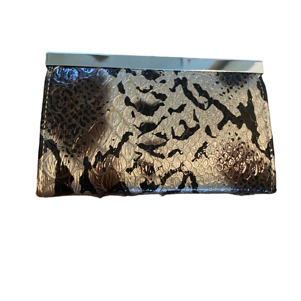 Small Faux Snake Pattern Wallet - Picture 4 of 5